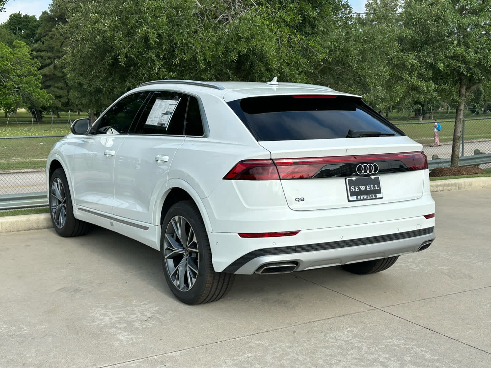 2025 Audi Q8 55 Premium photo 3