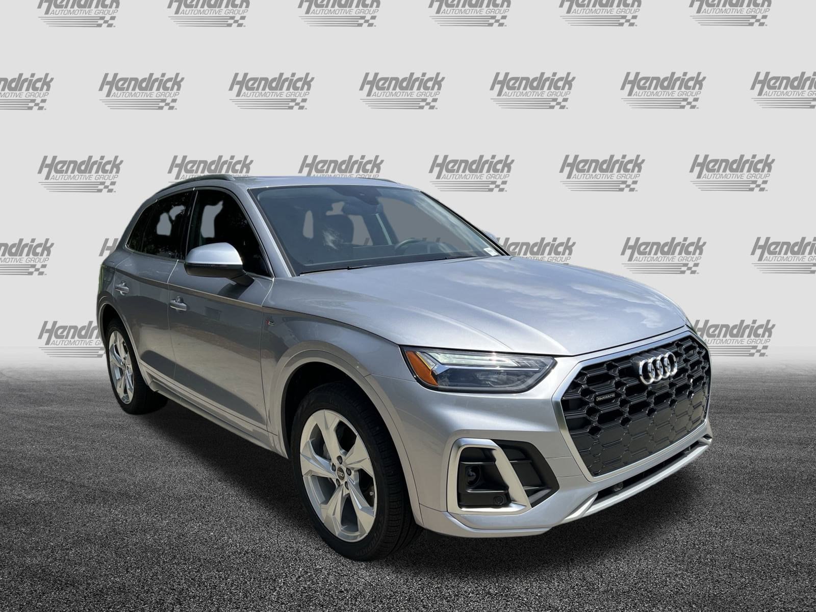 2024 Audi Q5 S line Premium Plus
