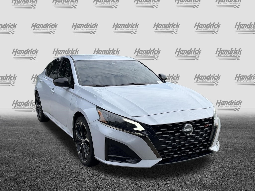 Used 2023 Nissan Altima 2.5 SR Sedan