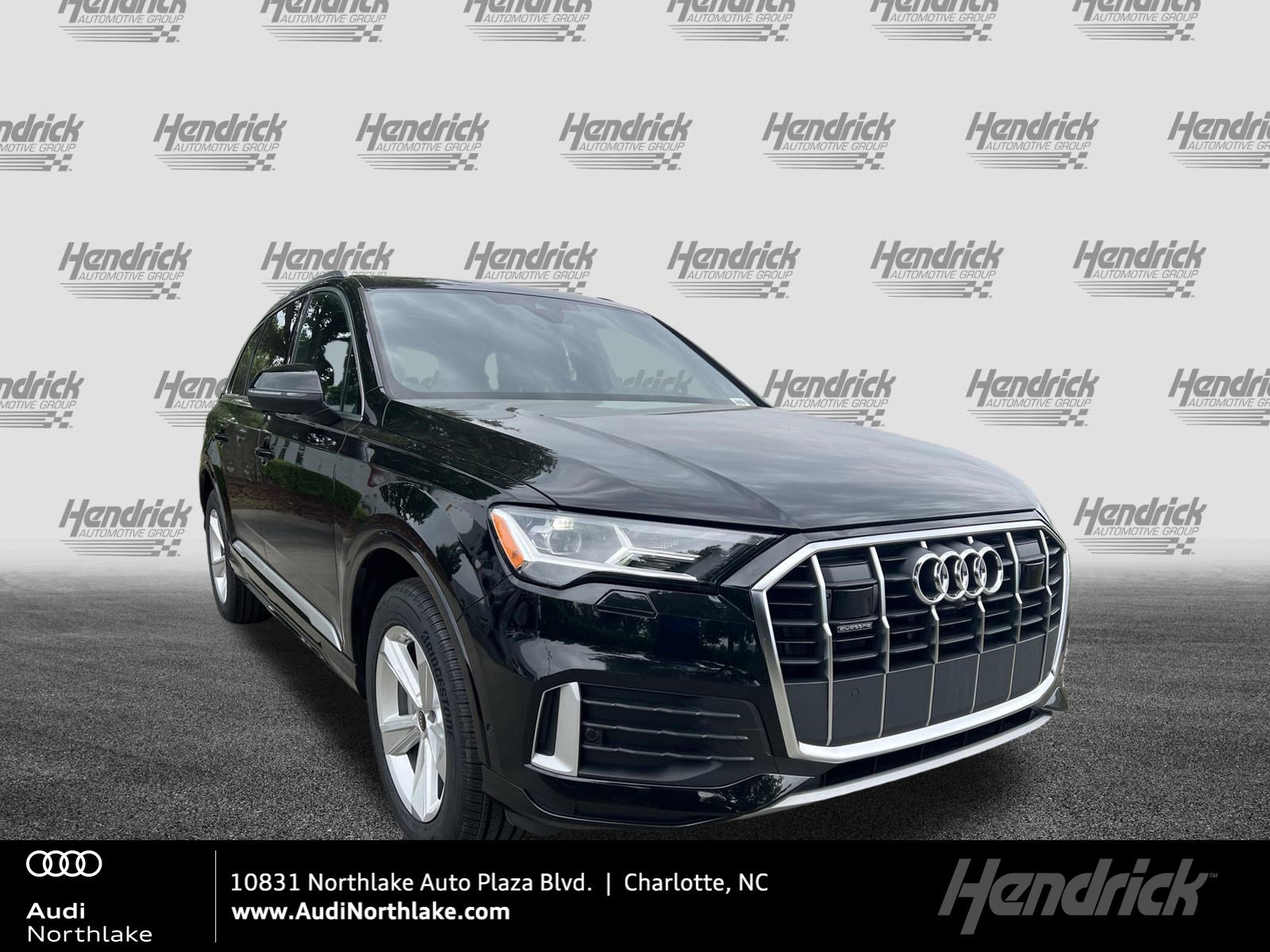 2023 Audi Q7 45 Premium Plus quattro Tiptronic's photo