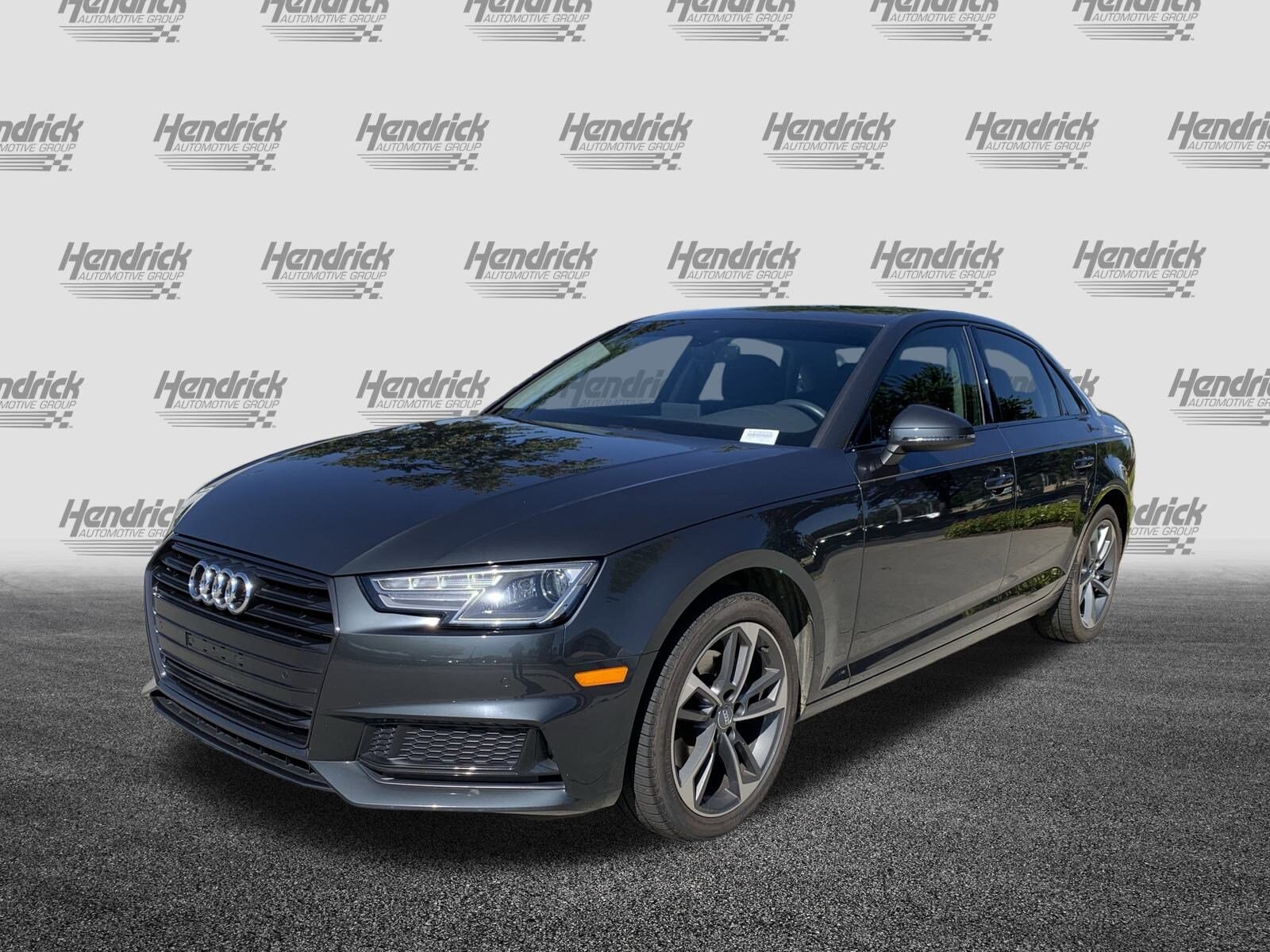 2019 Audi A4 Premium photo 2