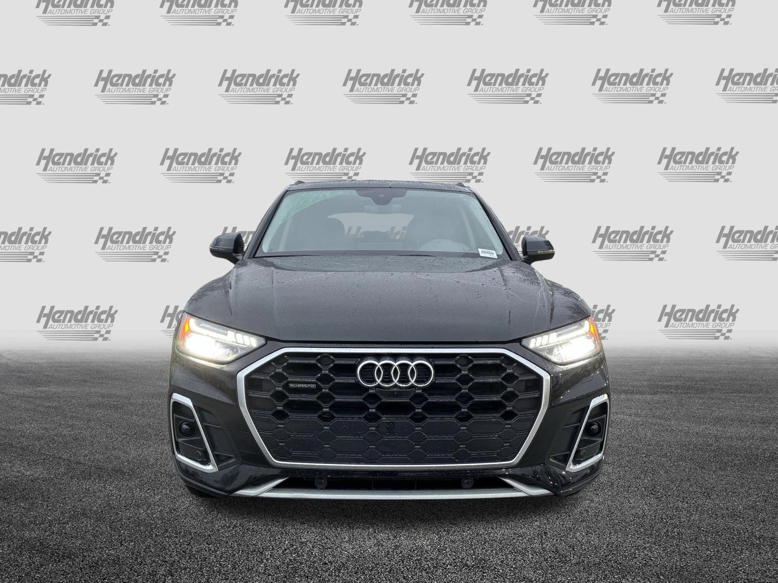 2023 Audi Q5 S line Prestige photo 2