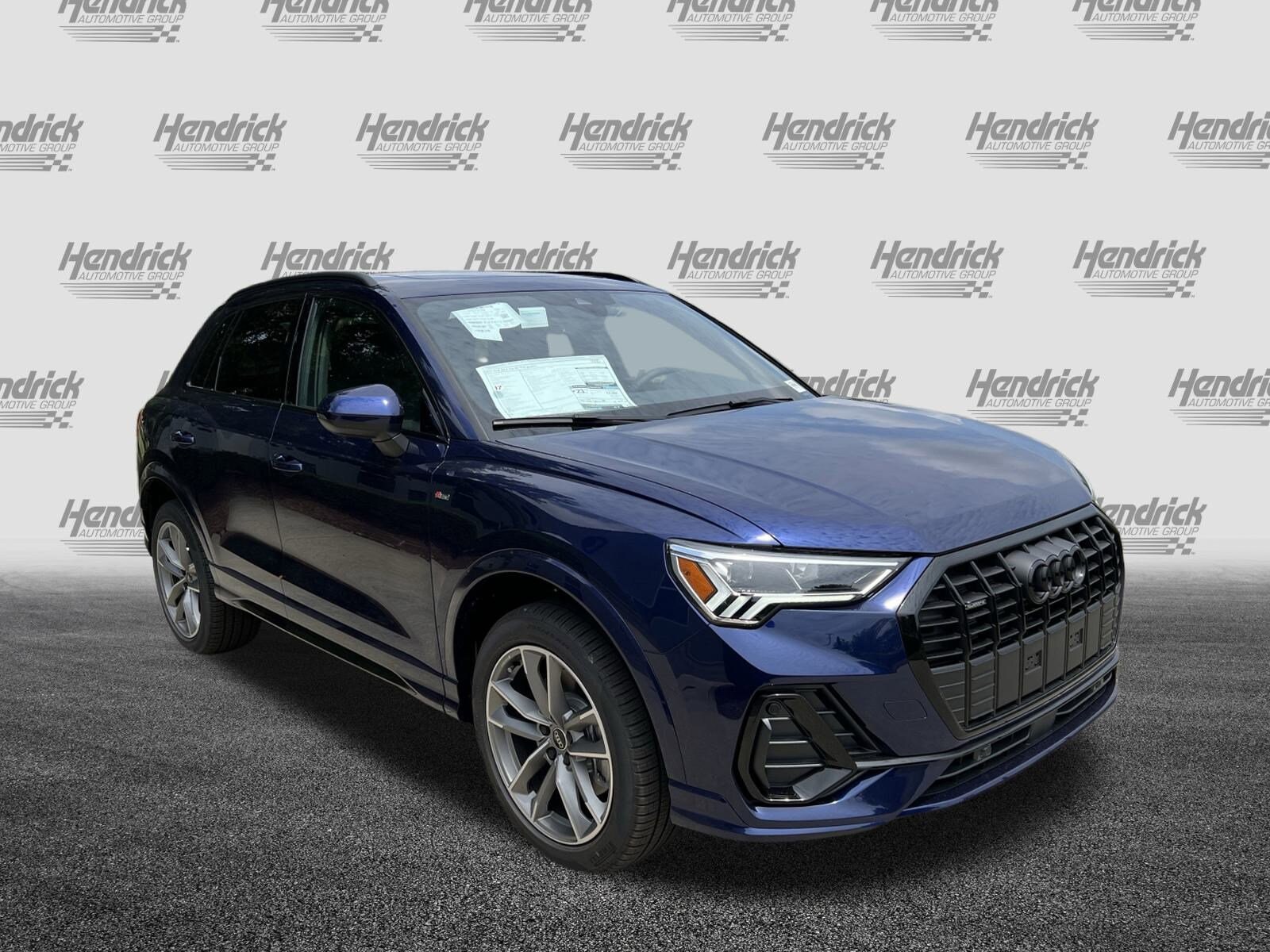 2025 Audi Q3 45 TFSI S line Premium photo 2