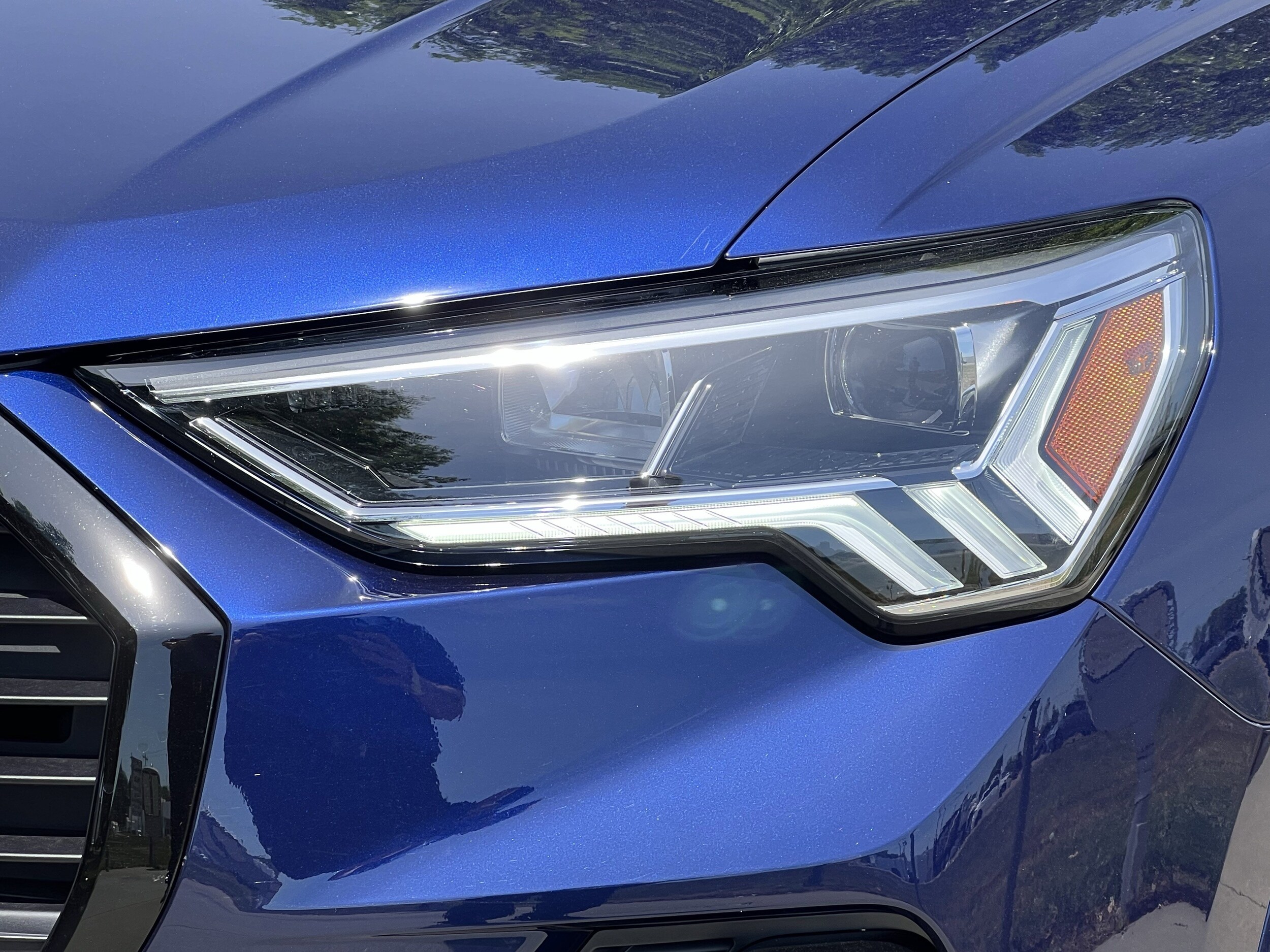 2025 Audi Q3 S line Premium photo 6
