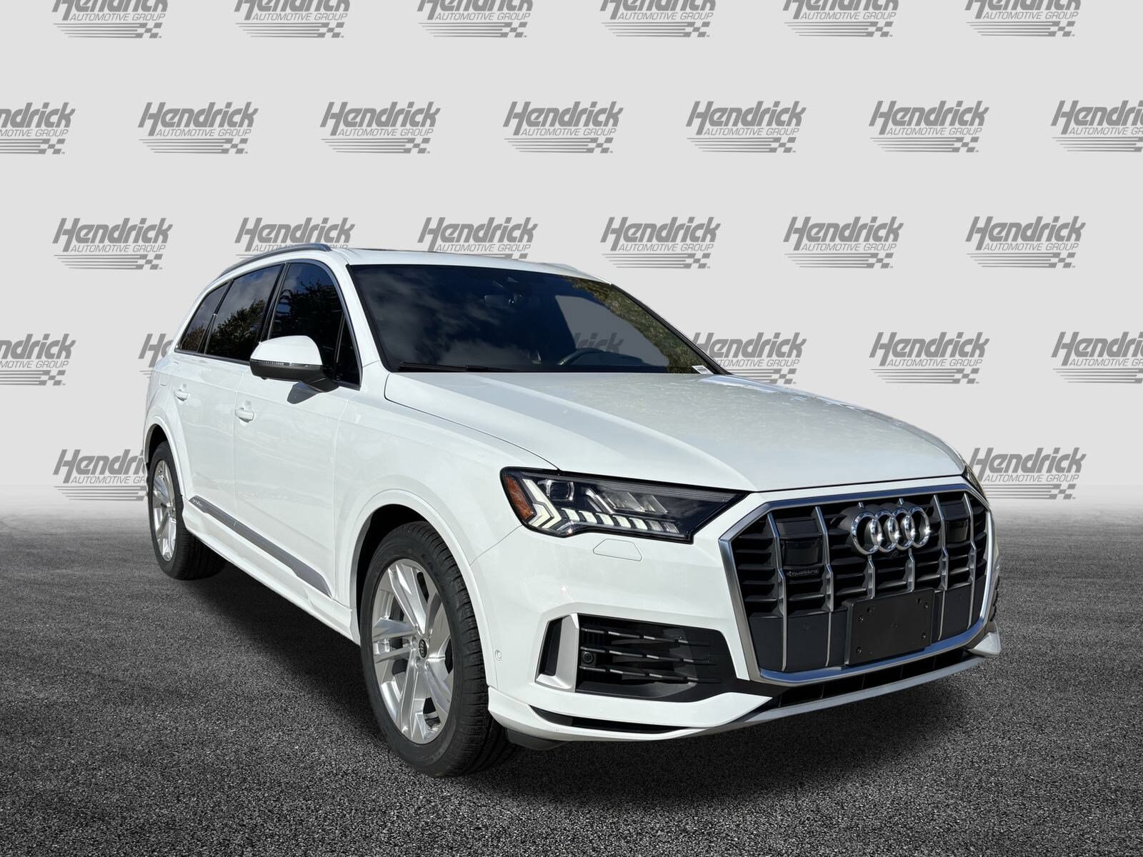 2023 Audi Q7 55 Prestige photo 2