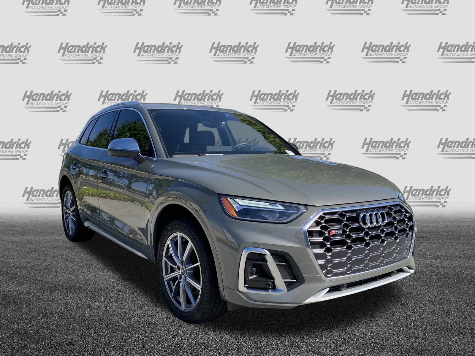 2024 Audi SQ5 Premium photo 2
