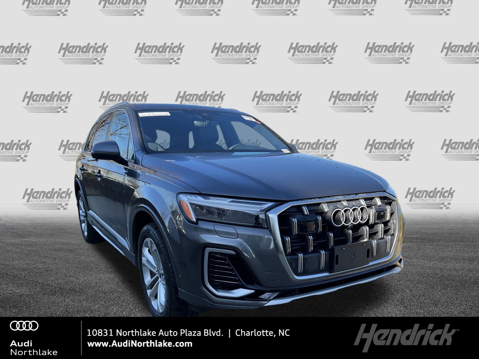2025 Audi Q7 Premium Plus's photo