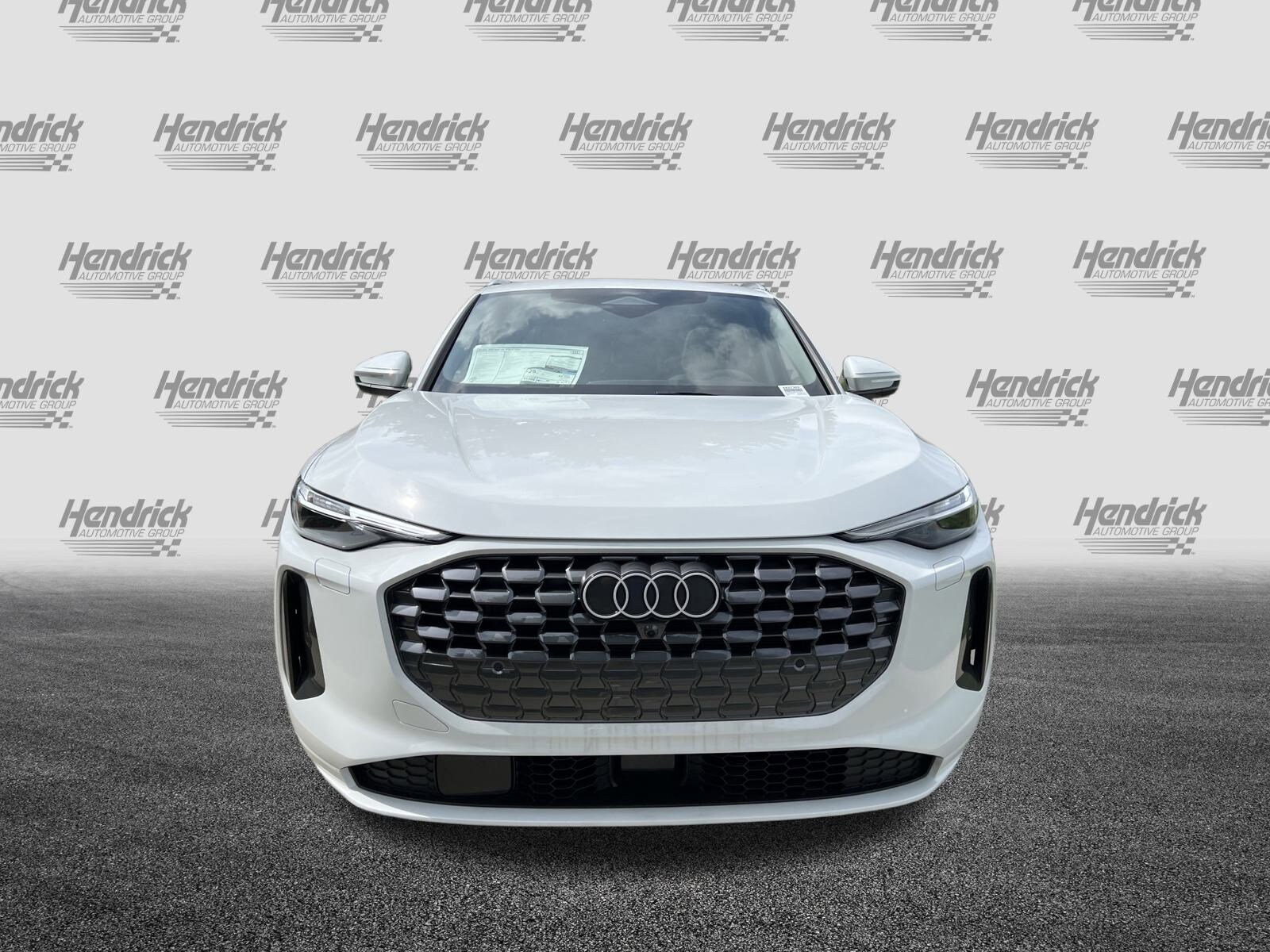 2025 Audi Q5 2.0T Premium Plus photo 3