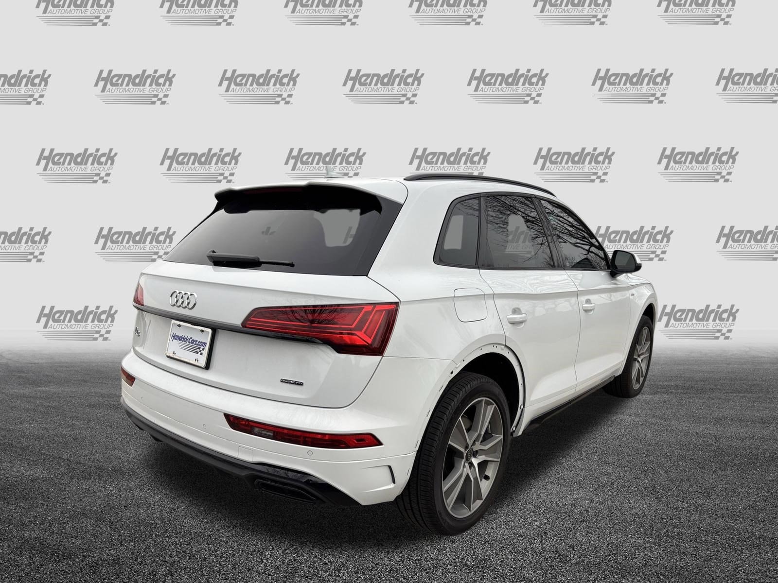 2025 Audi Q5 S line Premium photo 3