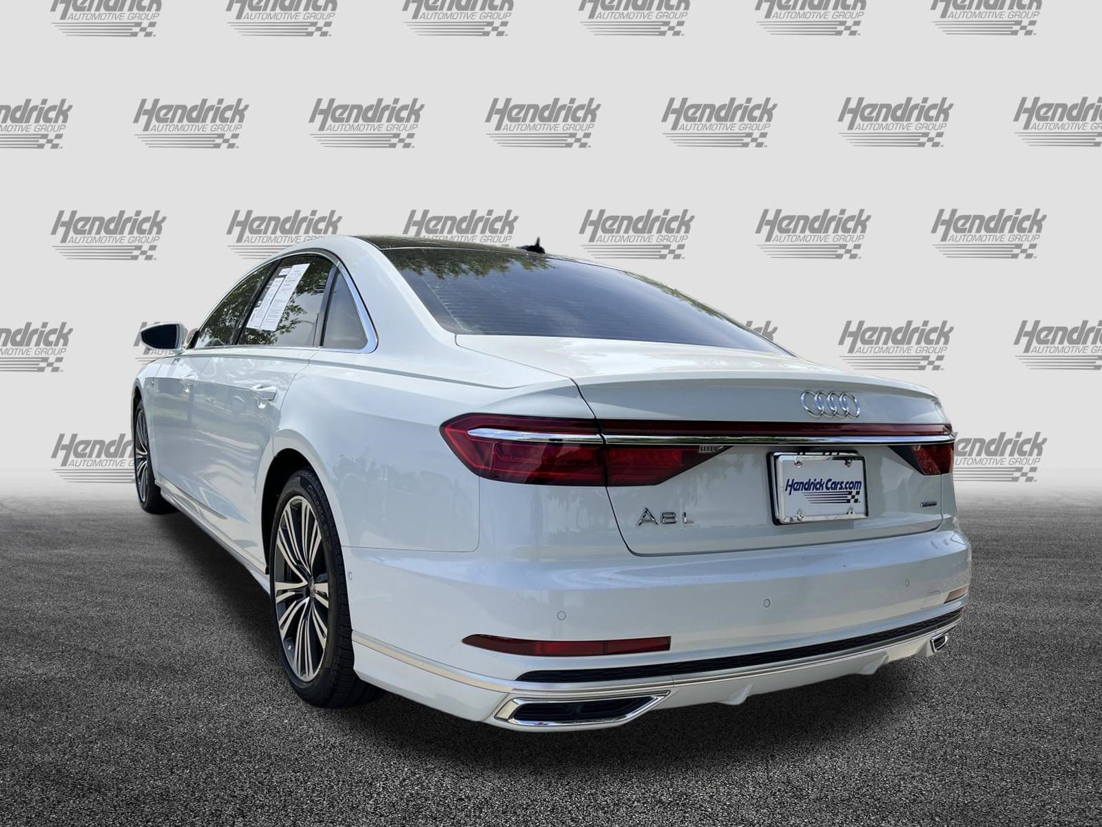 2021 Audi A8 L 60 quattro photo 5