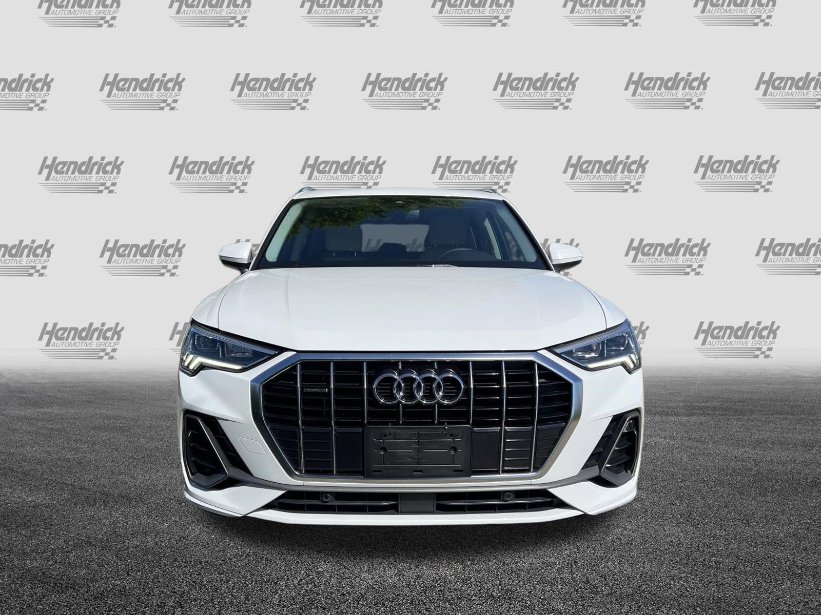 2020 Audi Q3 S line Premium Plus photo 2