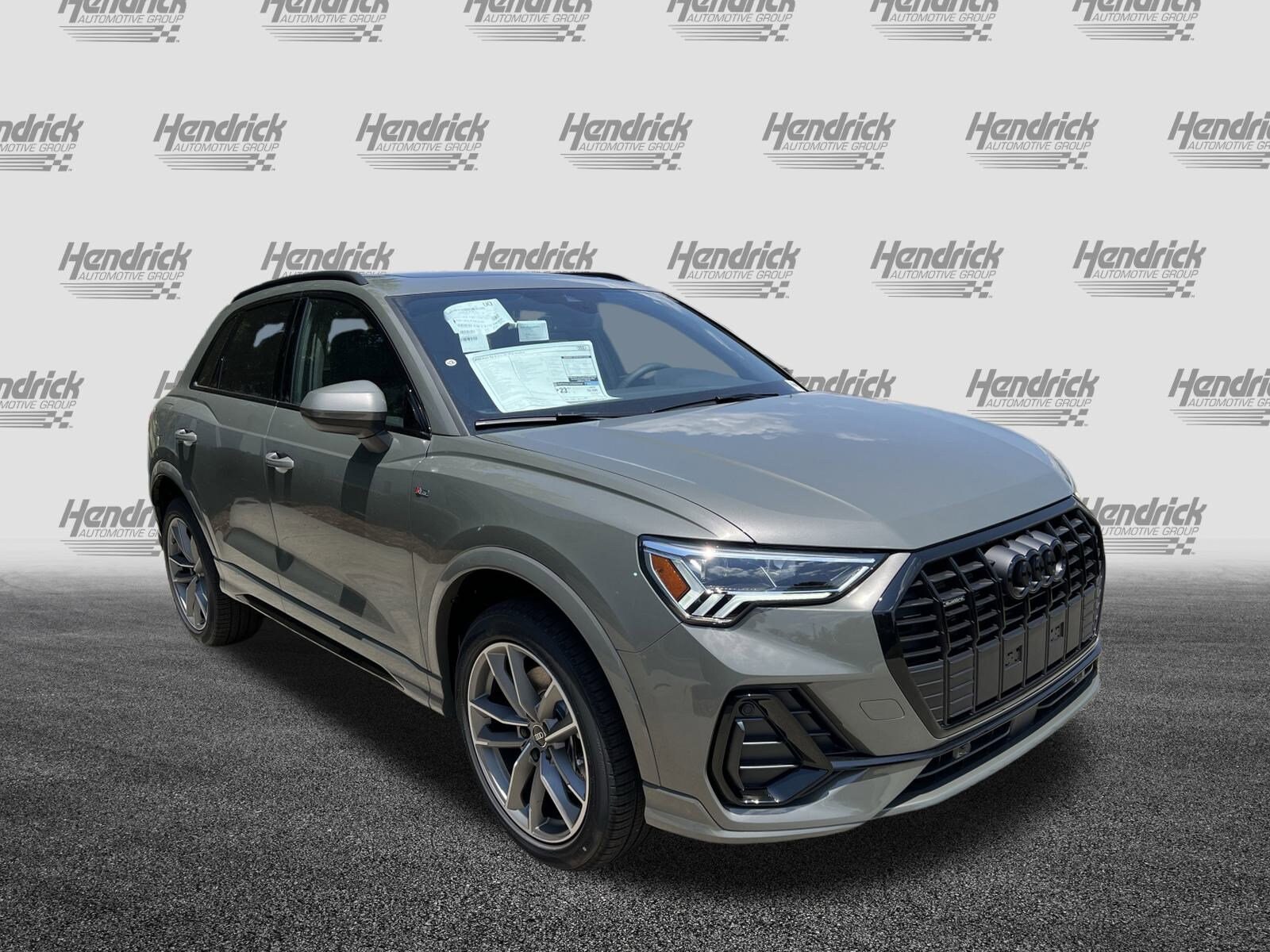 2025 Audi Q3 S line Premium photo 2