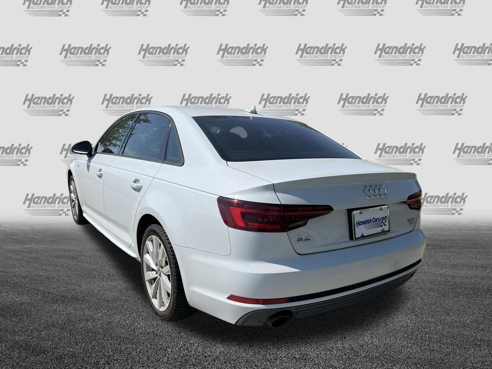 Audi A4 Ultra Premium