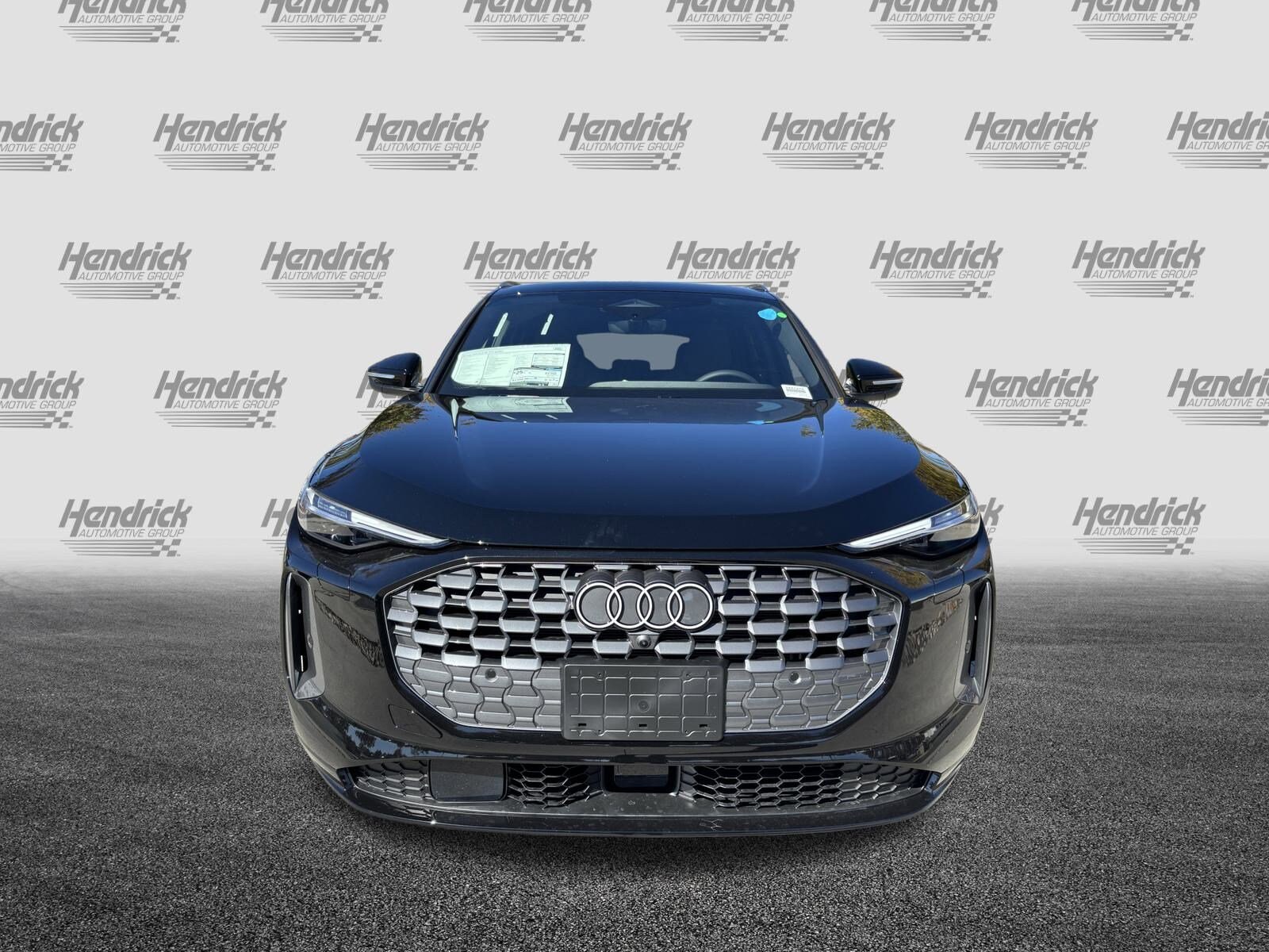 2025 Audi Q5 Premium Plus photo 2