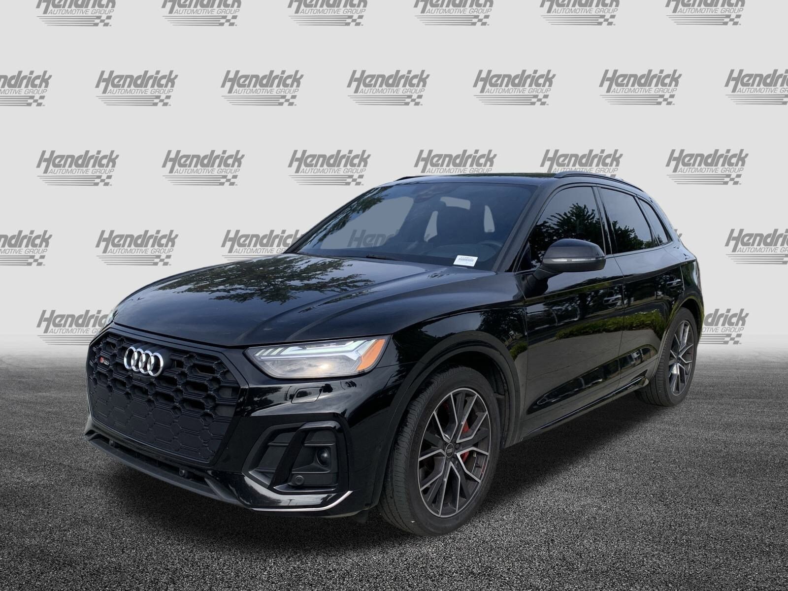 2023 Audi SQ5 Prestige photo 3