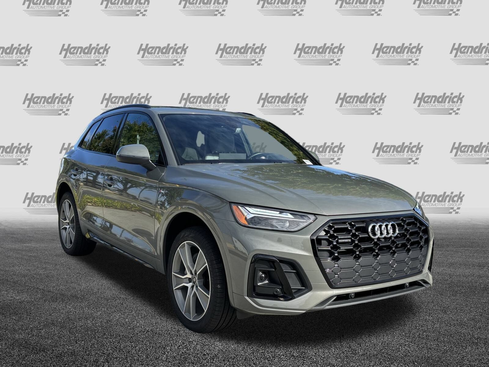 2025 Audi Q5 S line Premium photo 2