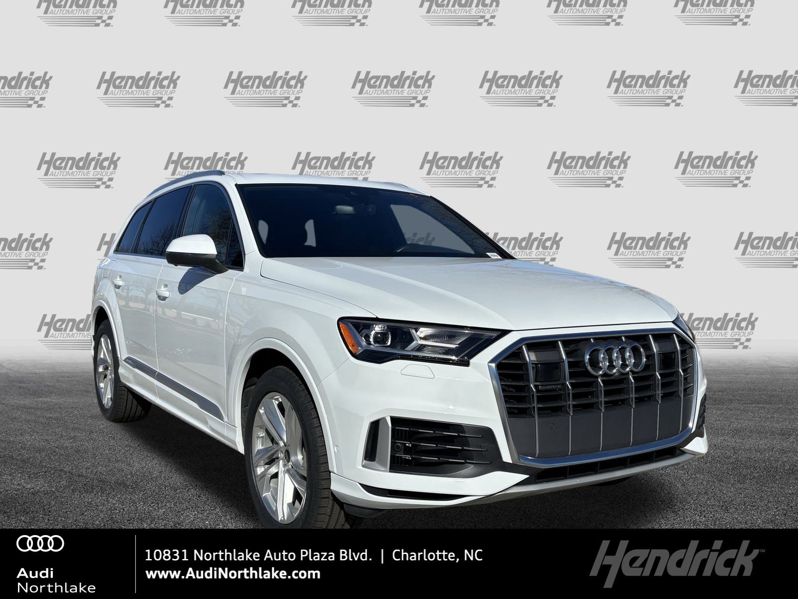 2023 Audi Q7 Premium Plus's photo