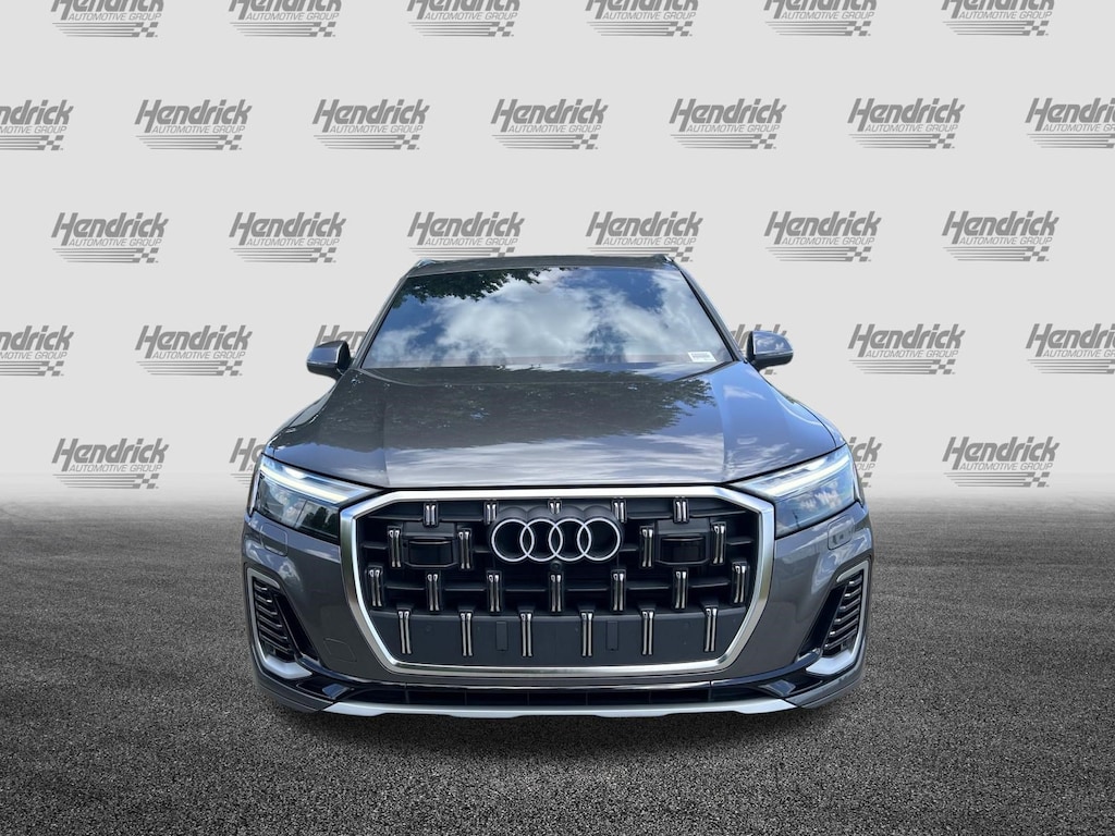 Certified 2025 Audi Q7 Premium SUV