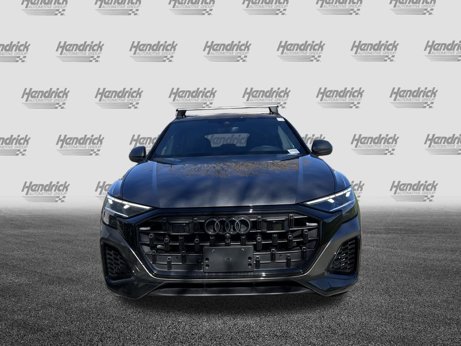 2025 Audi Q8 Premium Plus photo 2