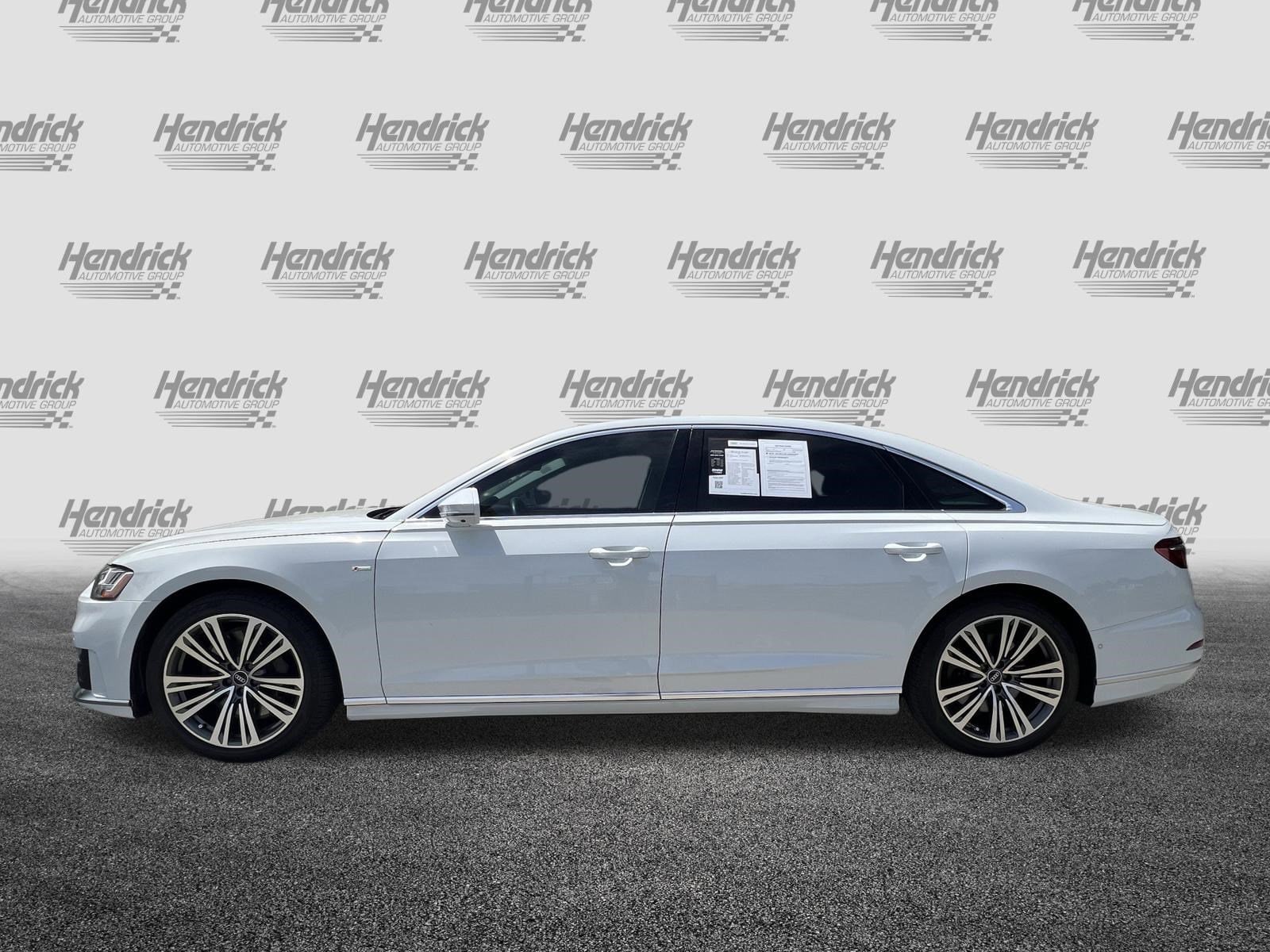 2021 Audi A8 L 60 quattro photo 4