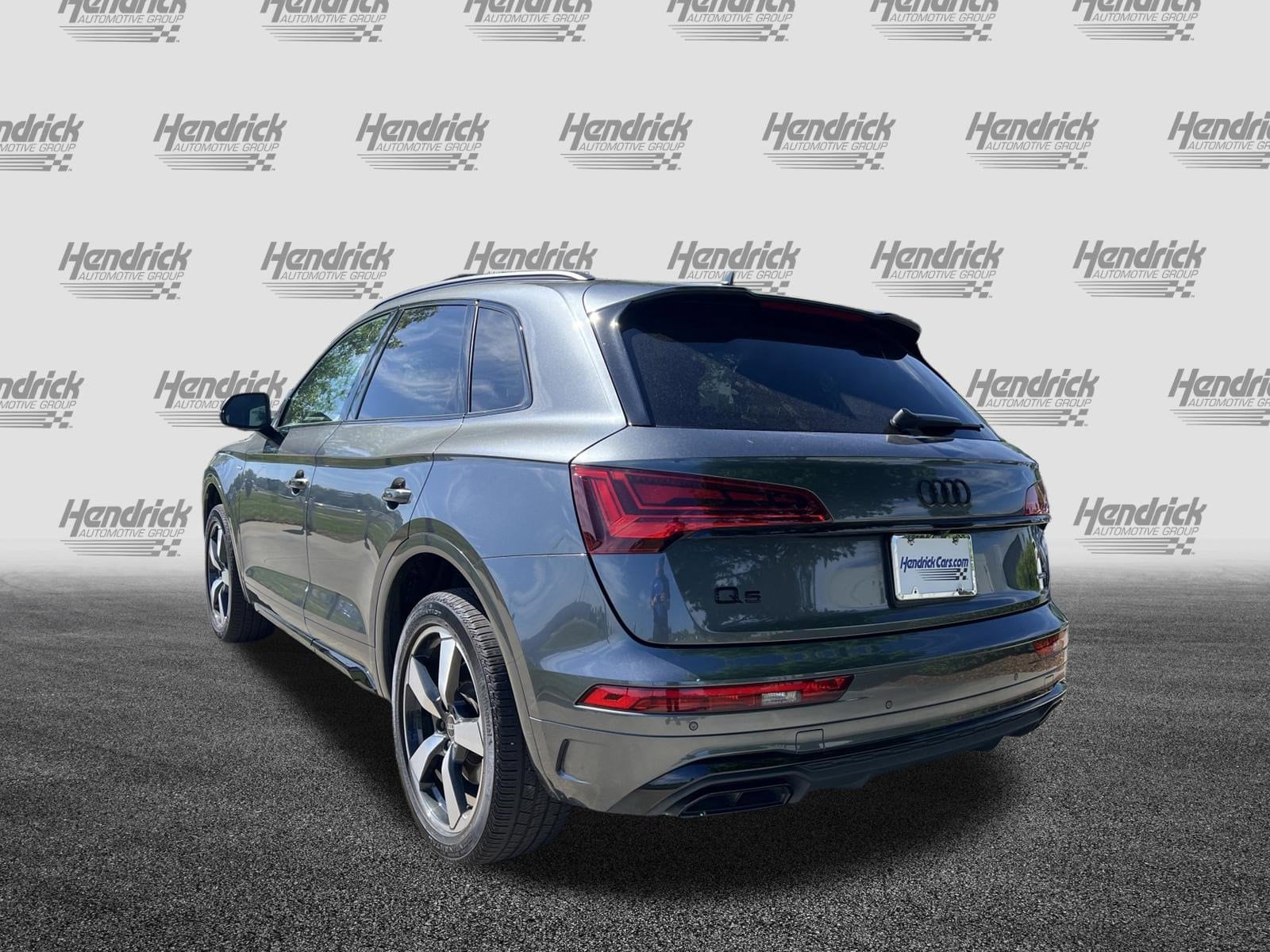 2022 Audi Q5 S line Premium Plus photo 3