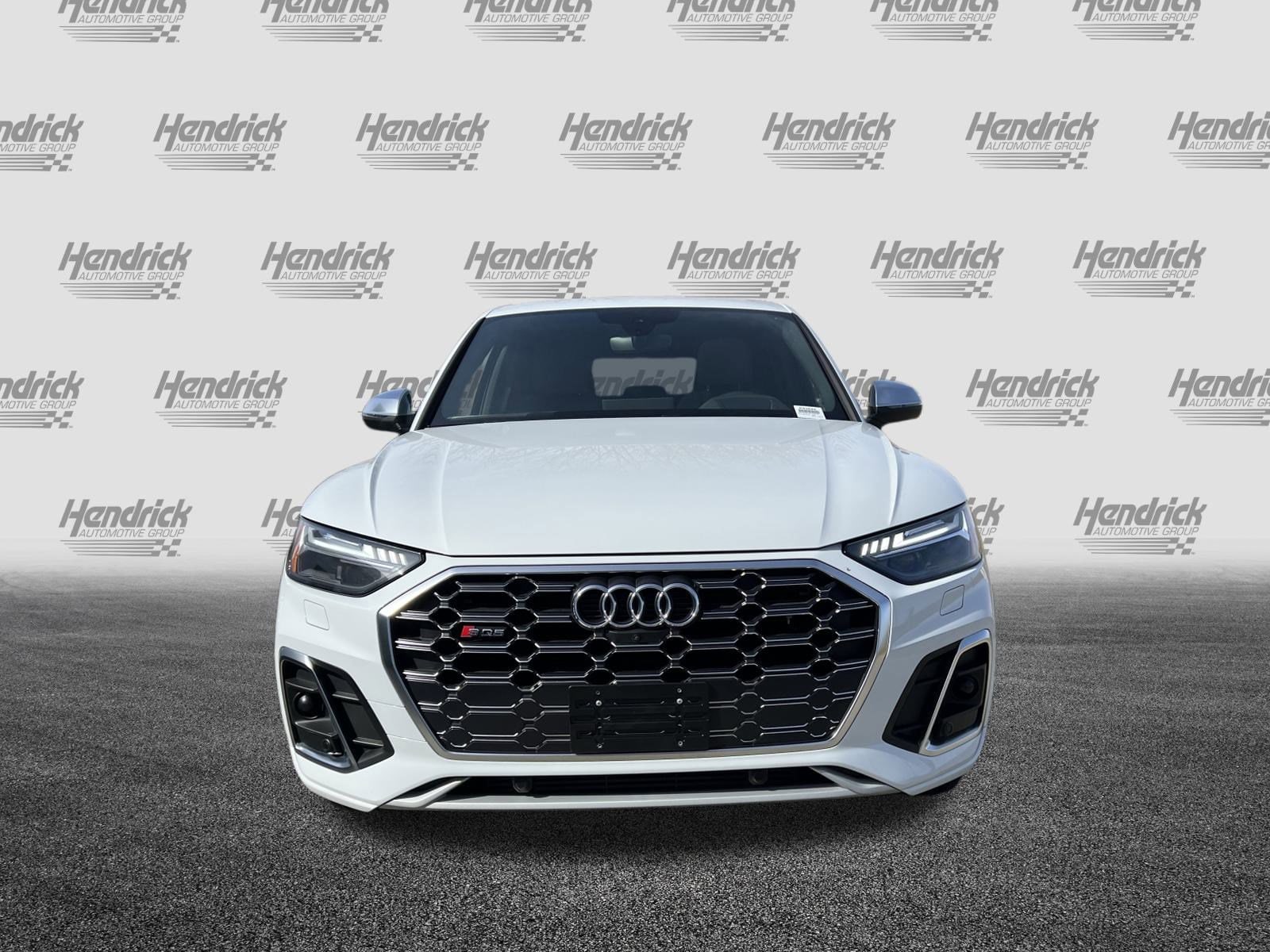 2023 Audi SQ5 Sportback Prestige photo 2
