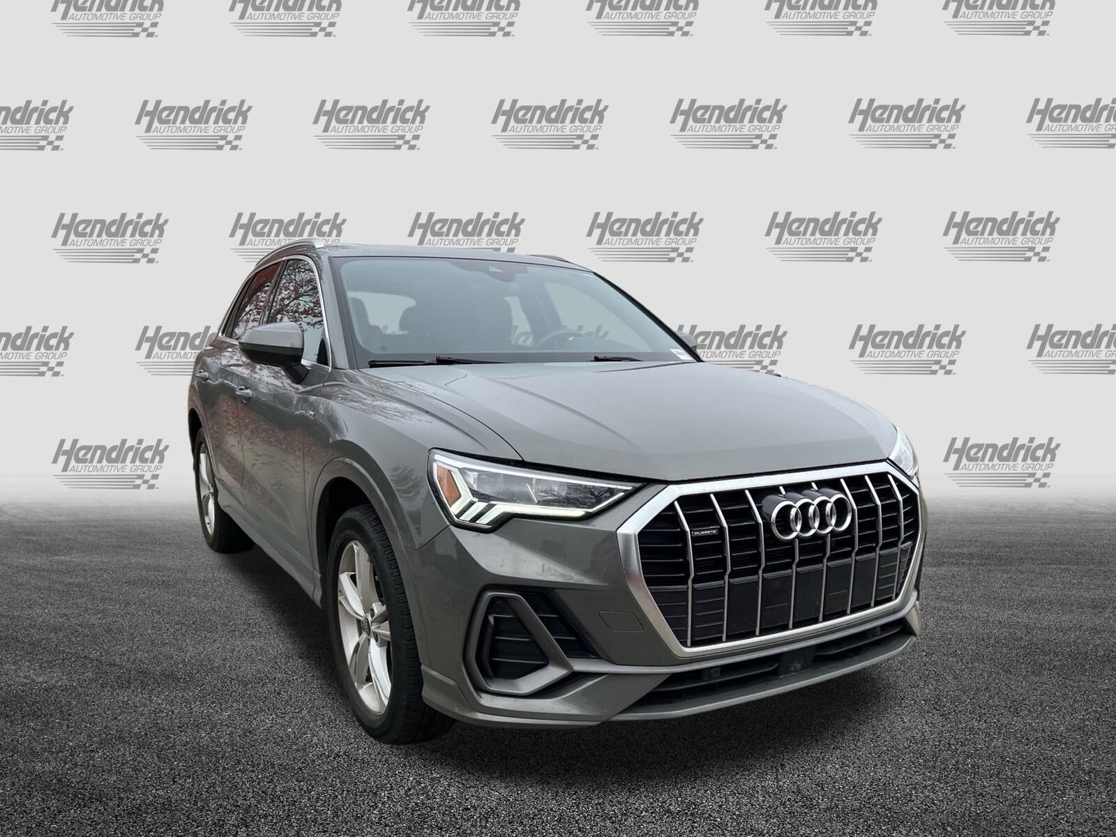 2023 Audi Q3 S line Premium photo 2