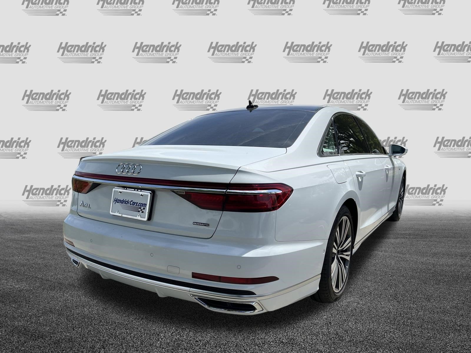 2021 Audi A8 L 60 quattro photo 3