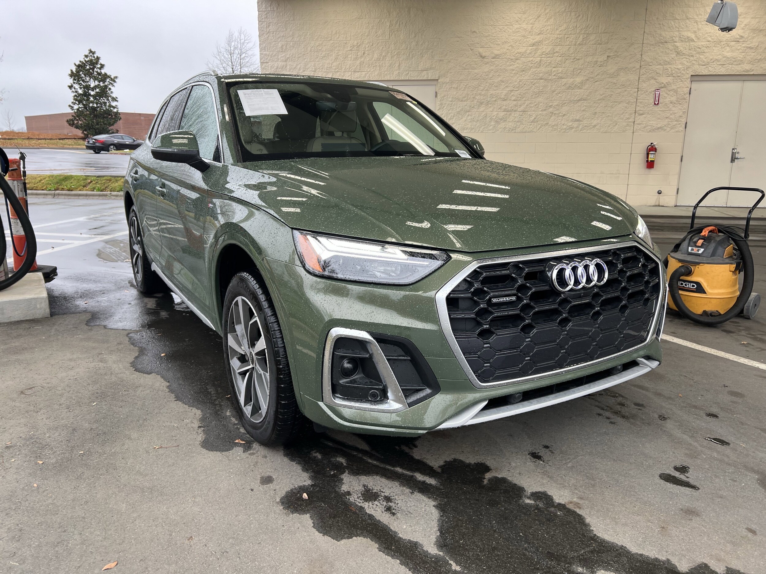 2025 Audi Q5 45 S line Premium Plus photo 2