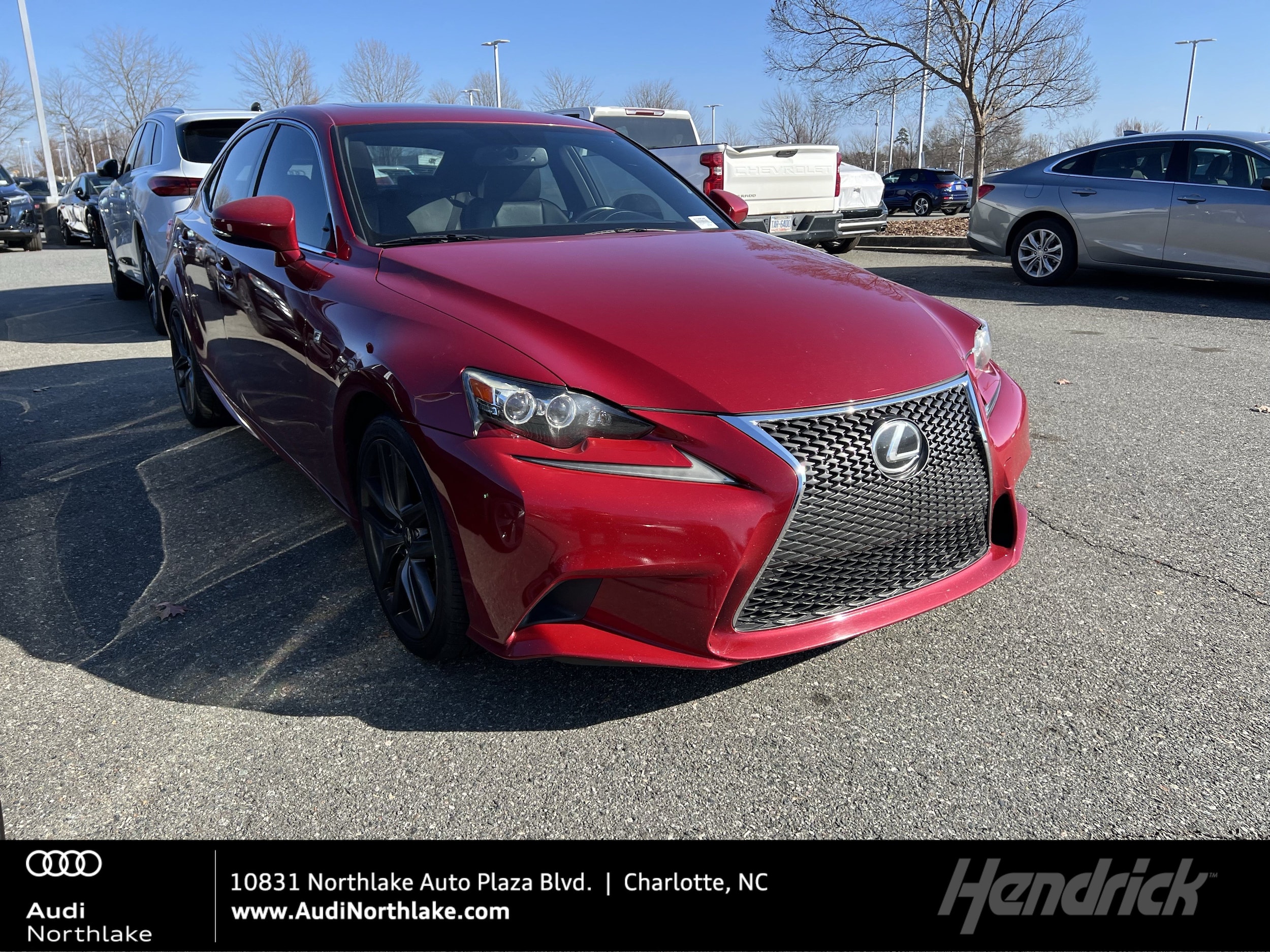 2015 Lexus IS 350's photo