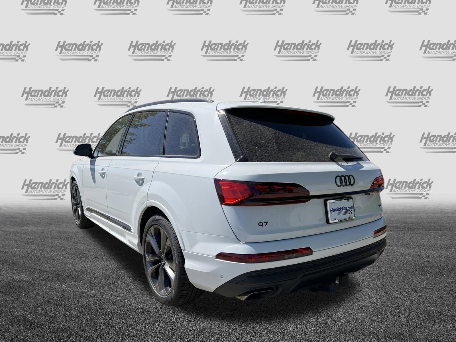 2026 Audi Q7 Prestige photo 3