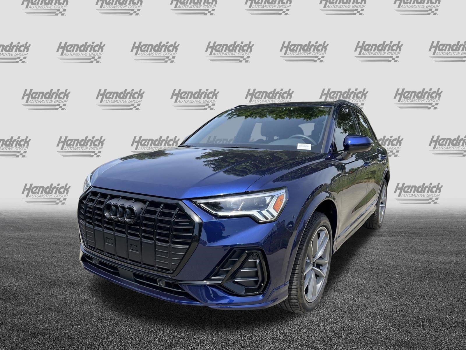 2025 Audi Q3 S line Premium photo 5
