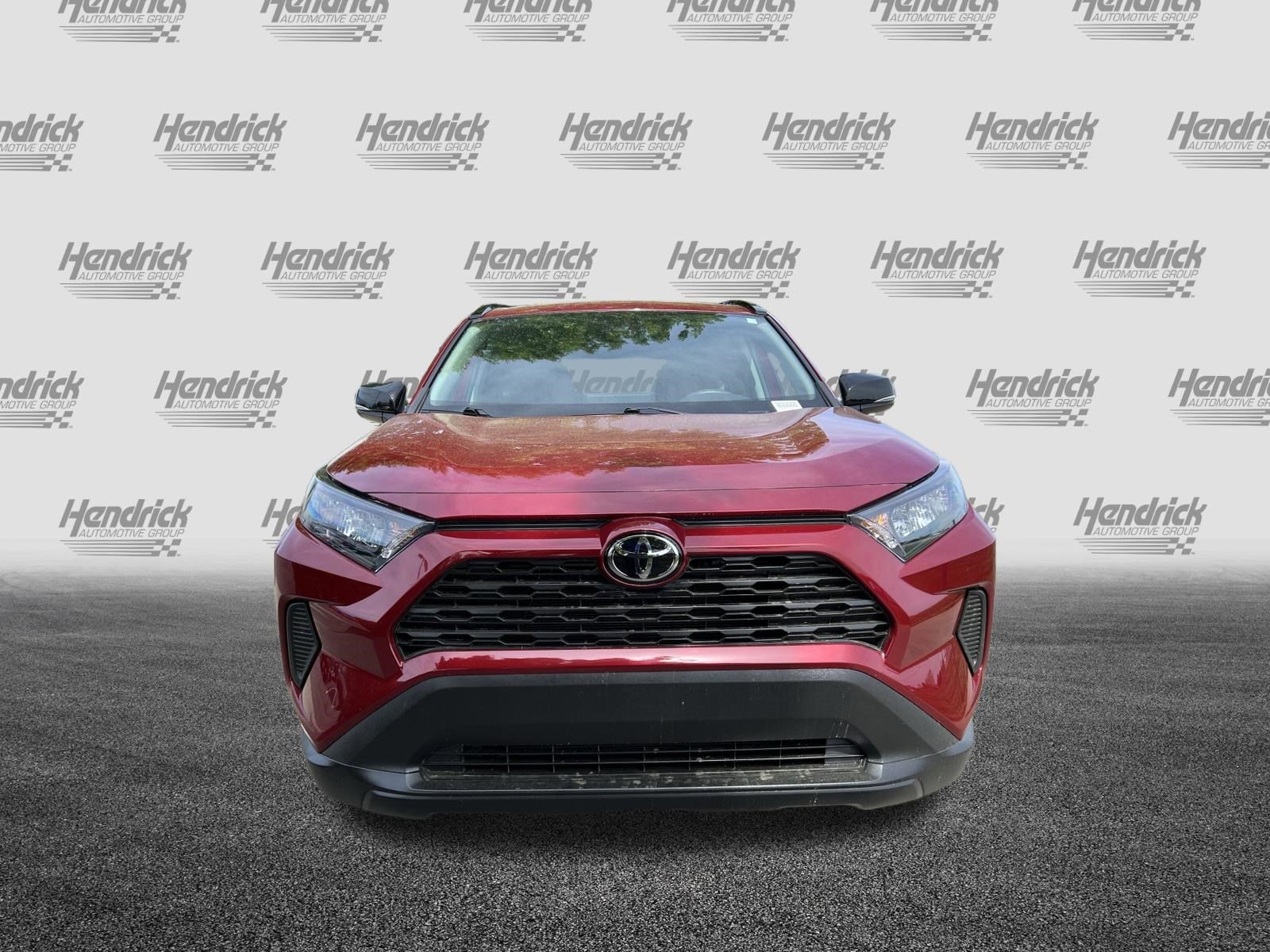 2020 Toyota RAV4 LE photo 2