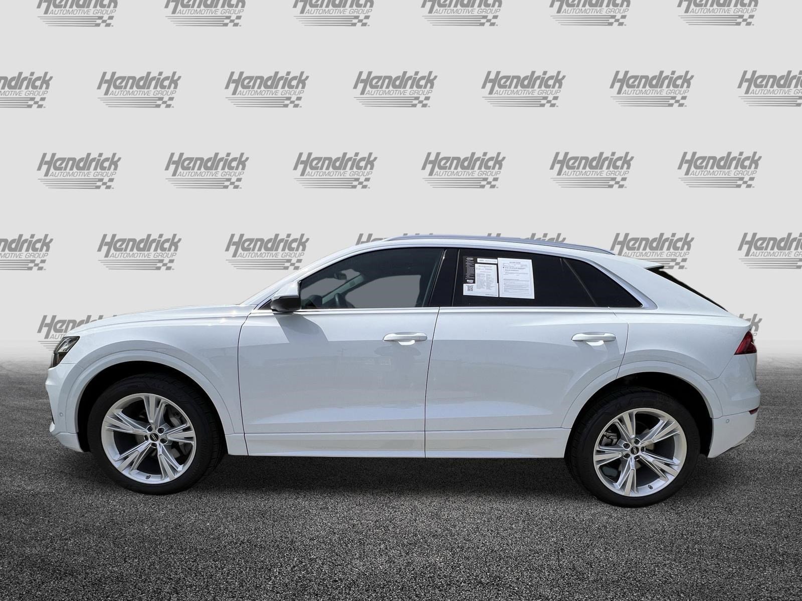 2023 Audi Q8 Premium Plus photo 5