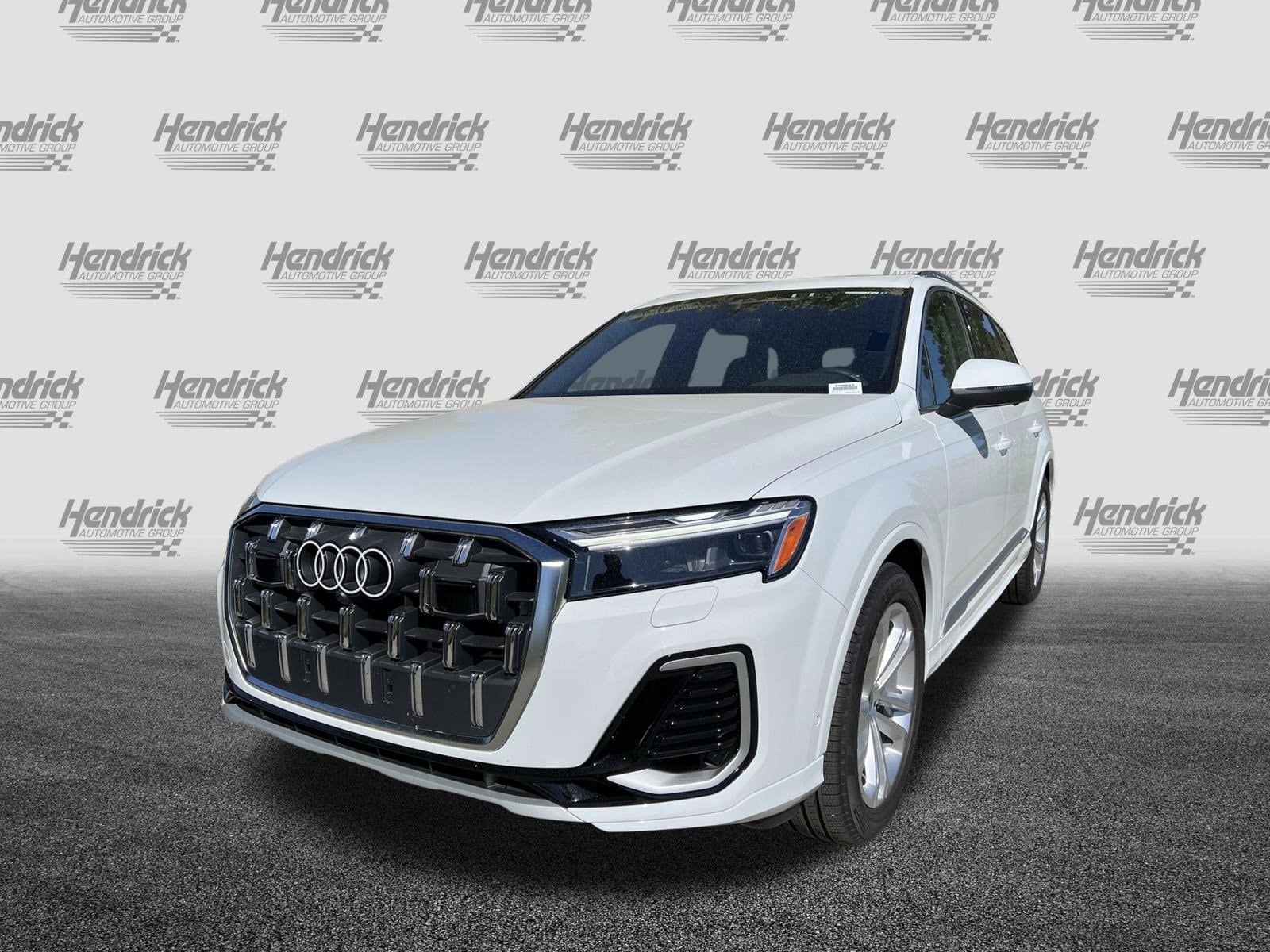 2026 Audi Q7 Premium Plus photo 4