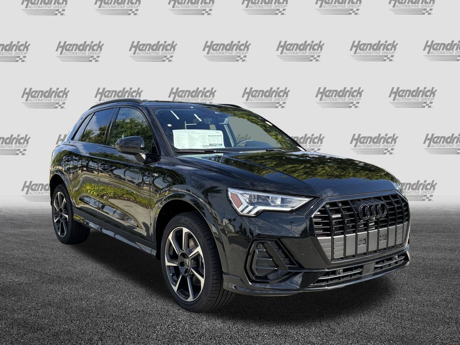 2025 Audi Q3 S line Premium Plus photo 2