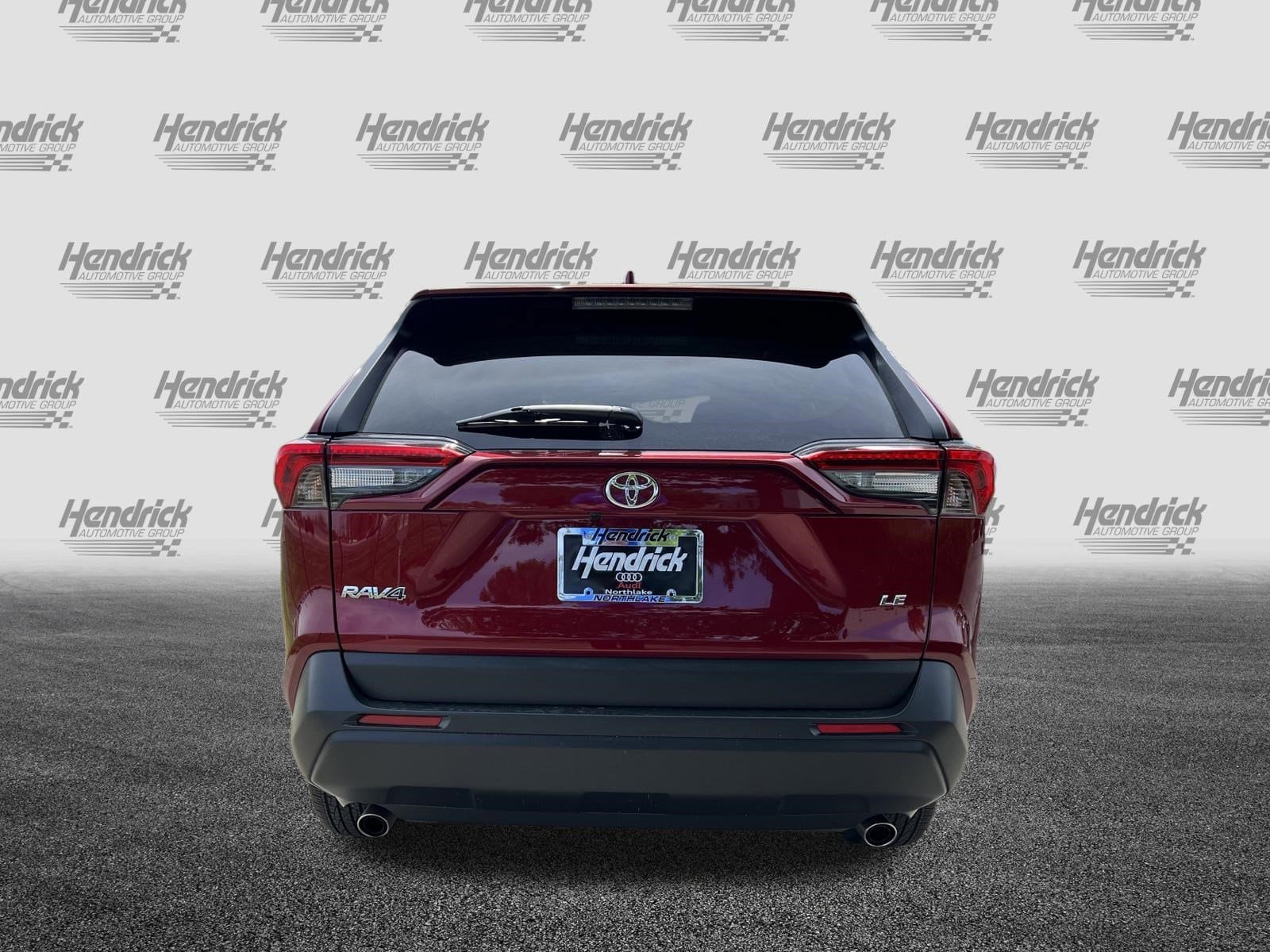 2020 Toyota RAV4 LE photo 3