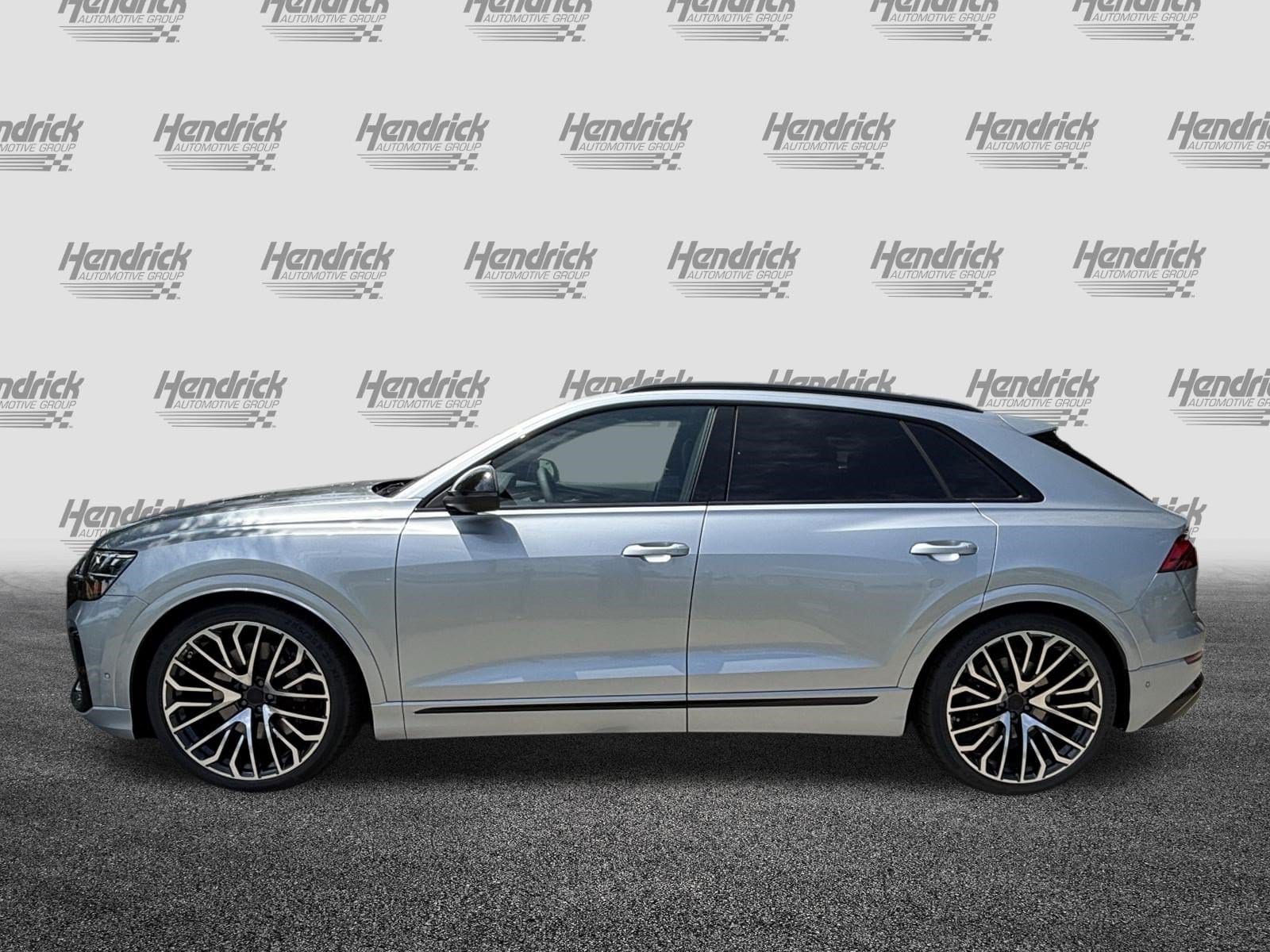 2026 Audi SQ8 Premium Plus