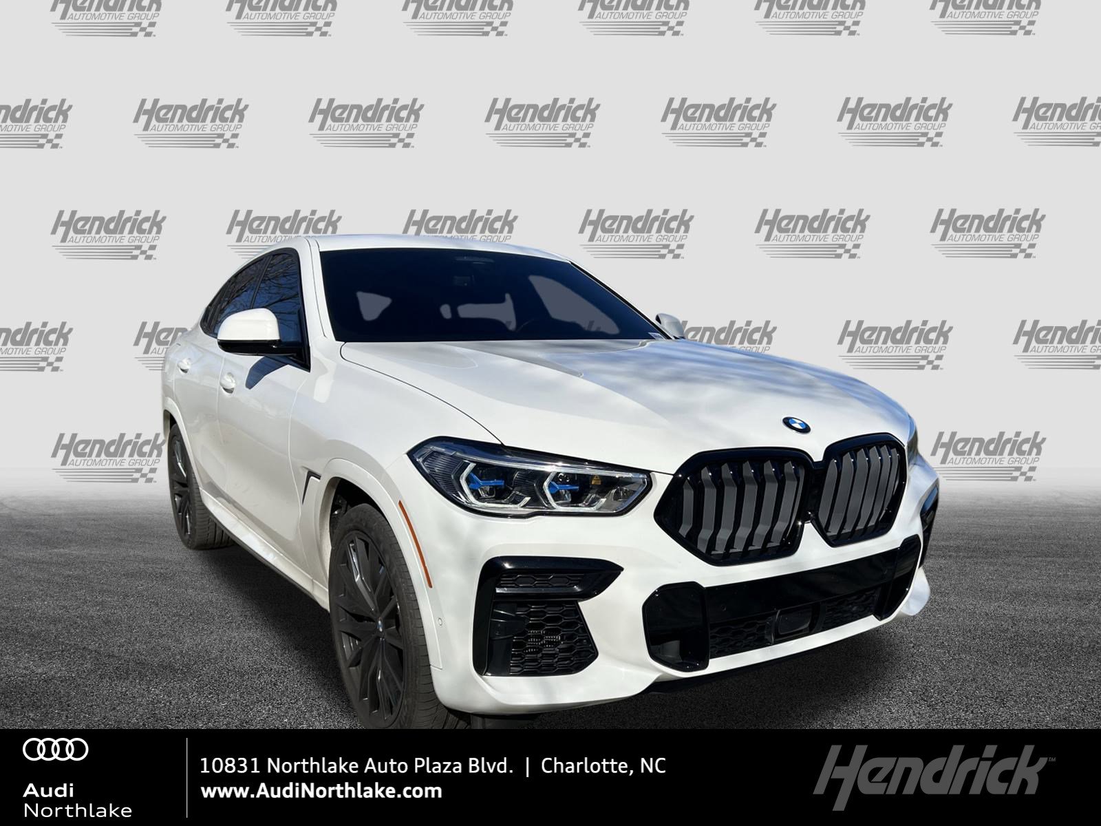 2022 BMW X6 M50i's photo