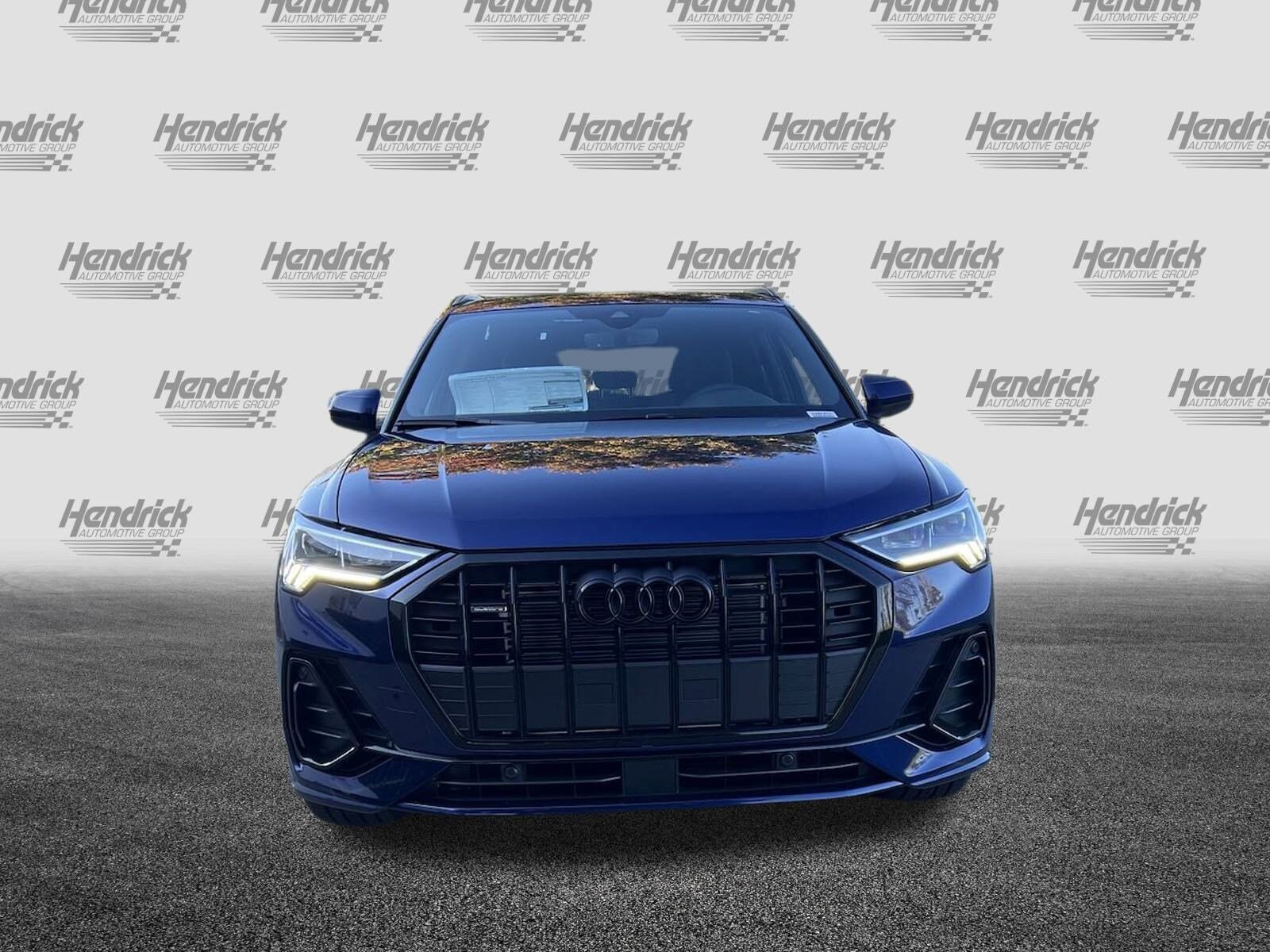 2025 Audi Q3 S line Premium photo 3