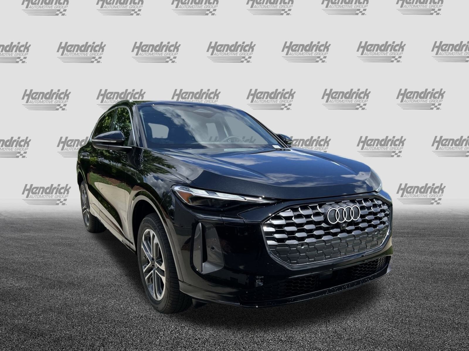 2025 Audi Q5 2.0T Premium photo 2
