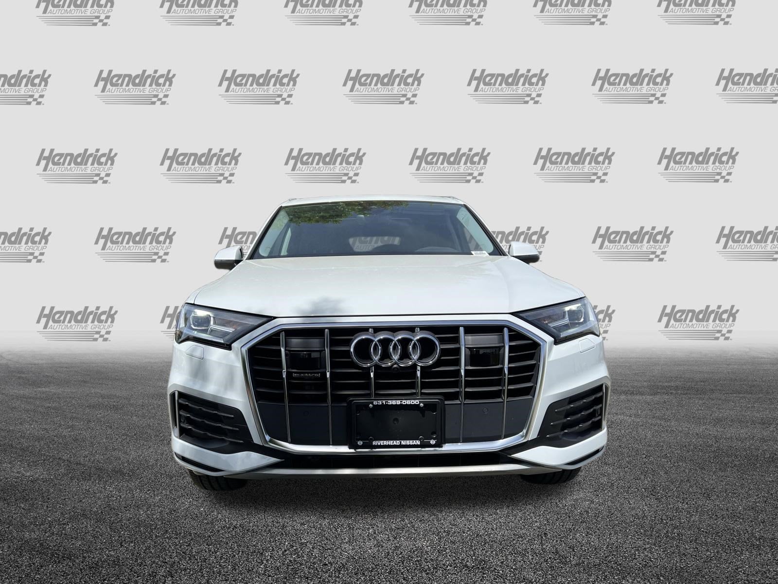2023 Audi Q7 Premium Plus photo 2