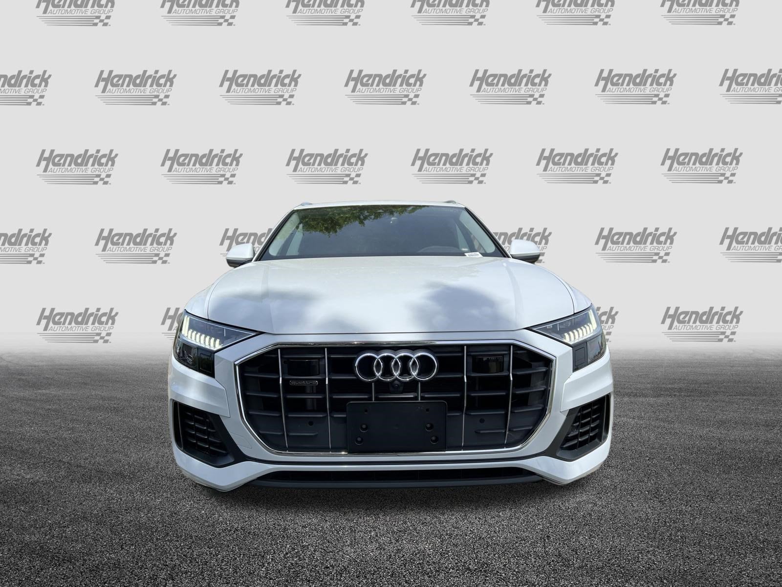 2023 Audi Q8 Premium Plus photo 2