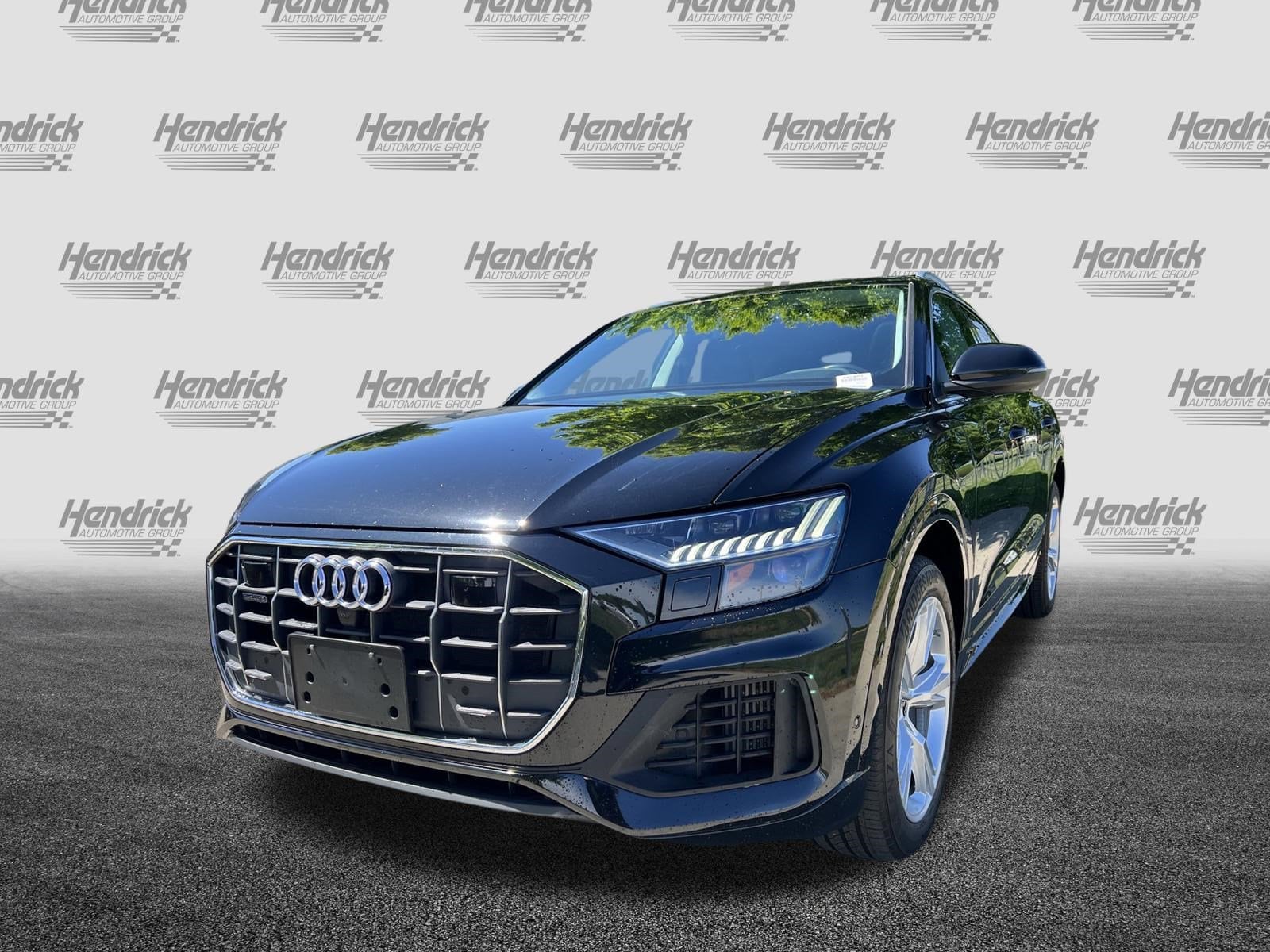 2023 Audi Q8 Premium Plus photo 4