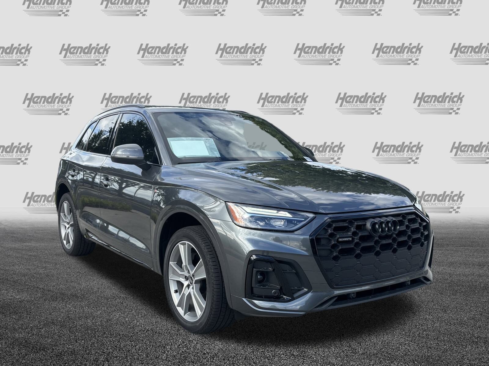 2025 Audi Q5 45 S line Premium photo 2