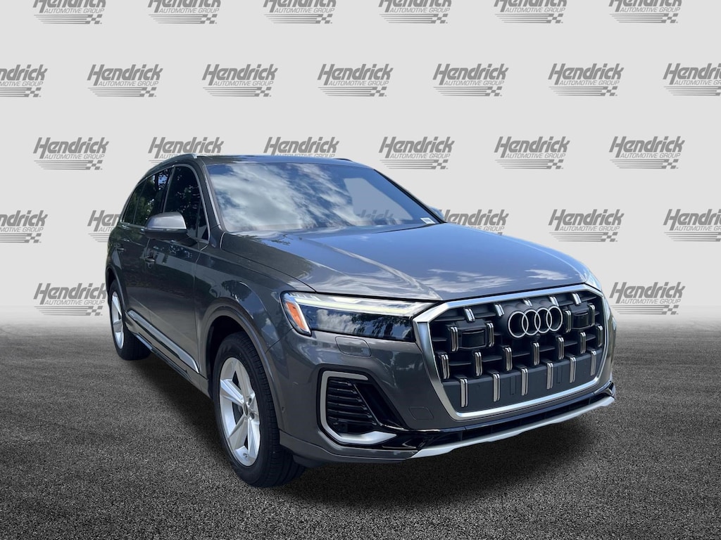 Certified 2025 Audi Q7 Premium SUV