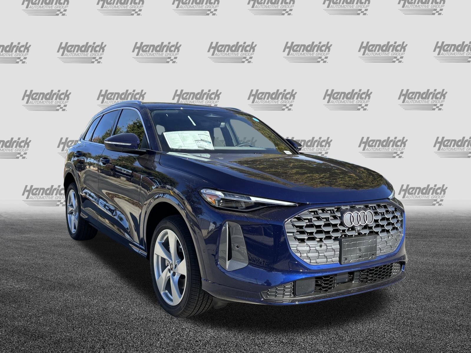 2025 Audi Q5 Premium Plus photo 2