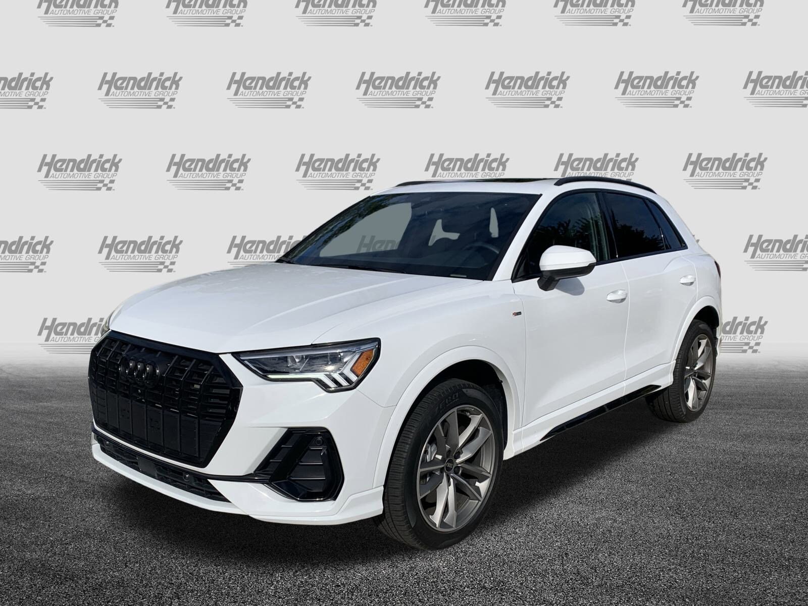 2024 Audi Q3 S line Premium photo 2