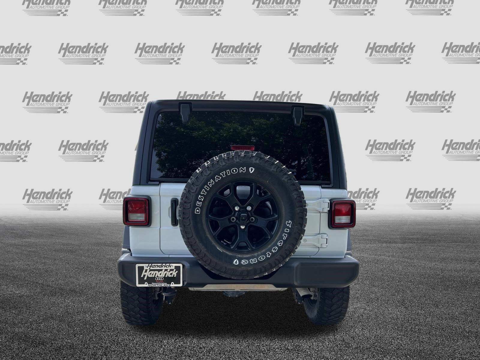 2023 Jeep Wrangler Willys 4 Door 4x4 photo 3