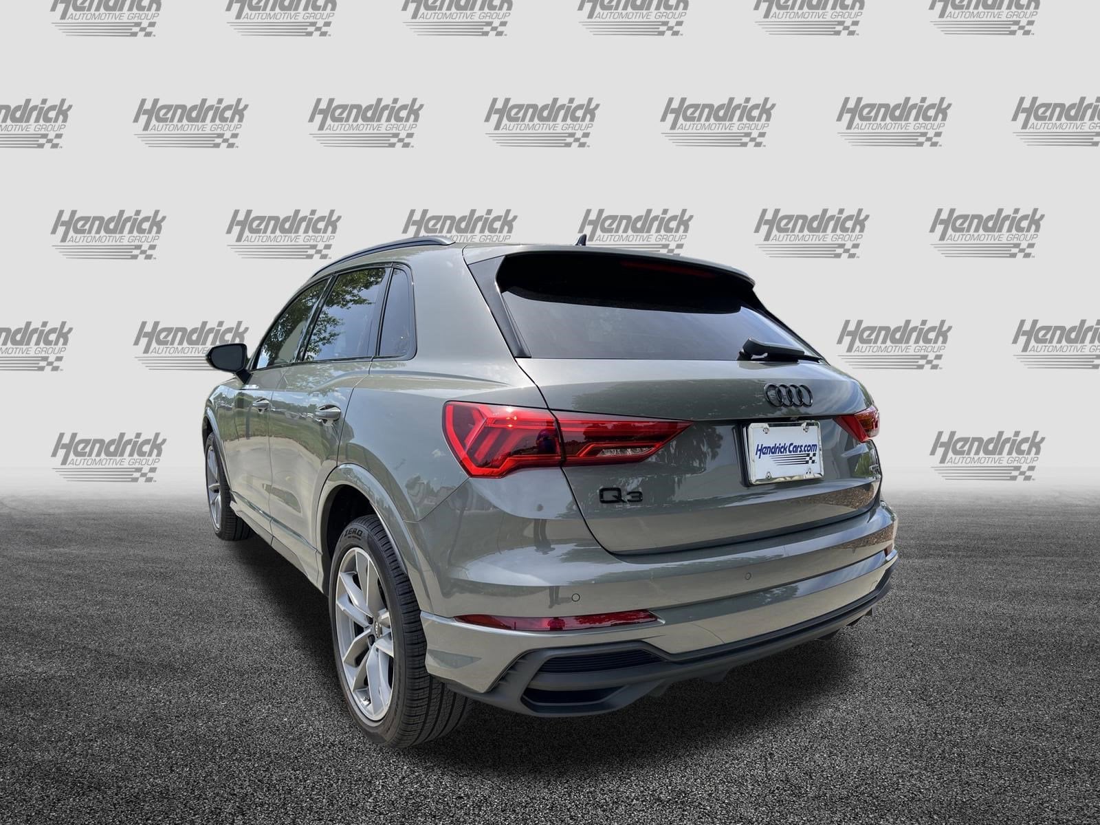 2025 Audi Q3 S line Premium photo 3